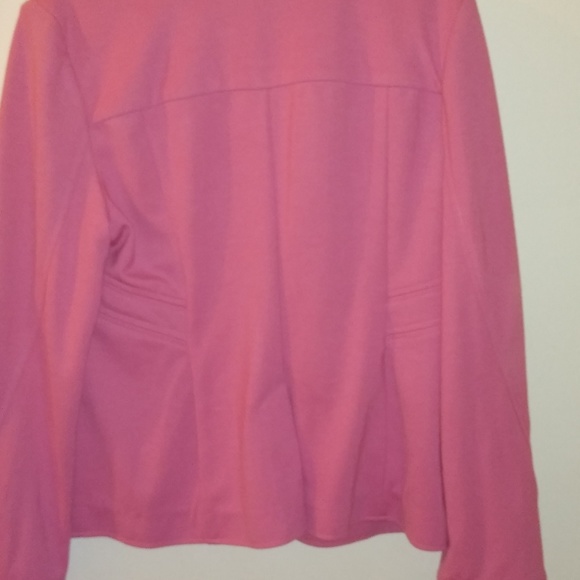 Blazer - Picture 2 of 2